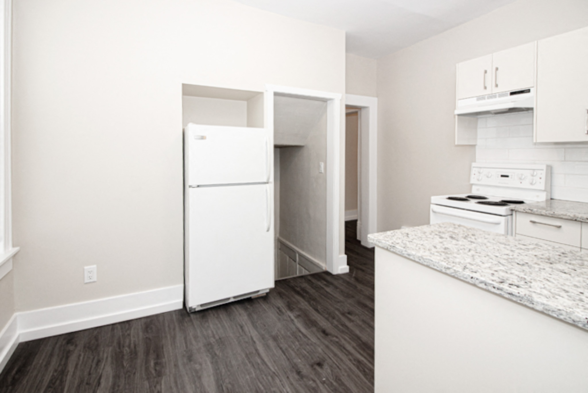 840 Grosvenor Duplex House Rental